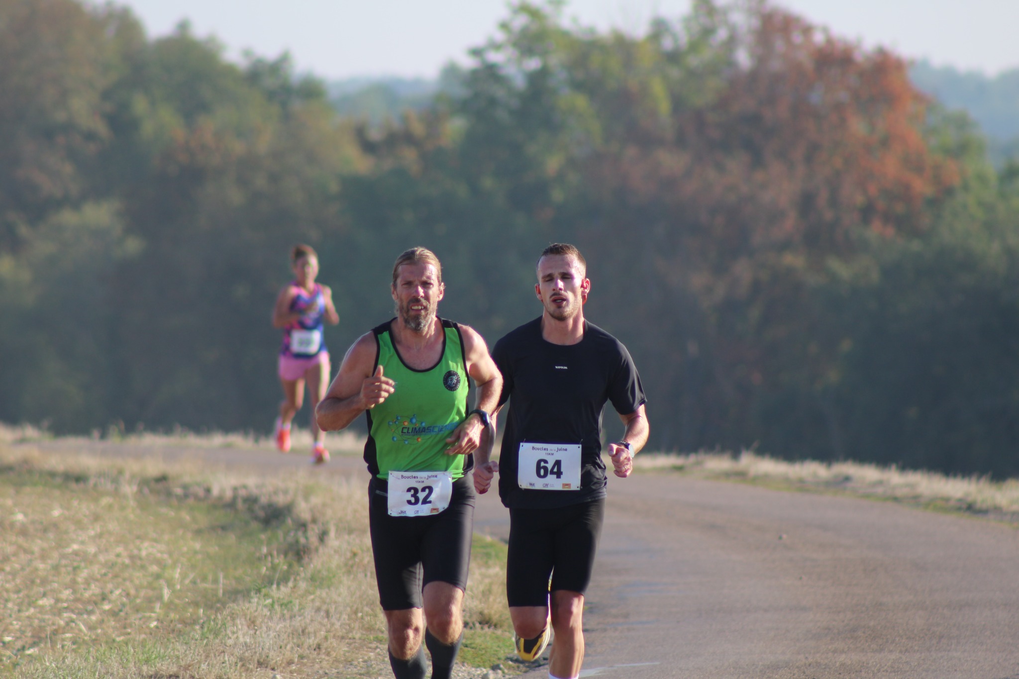 Deux coureurs sur le parcours
